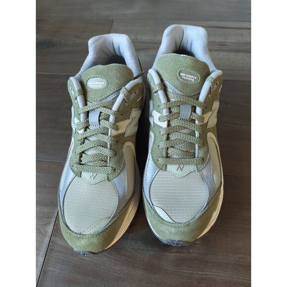 New Balance 2002R U2002RCA Olive Green Gray Men’s Size 10 Running Shoes - Picture 1 of 5